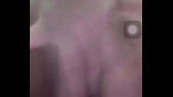 Gadis Indonesia Panas Menggodaku Lewat Video Call