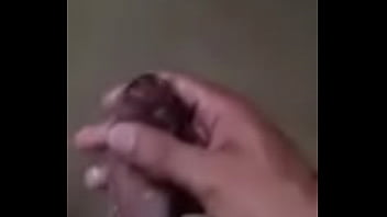 Semburan Panas Untuk Gadis Desi Yang Haus