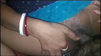 Suami Goyang Istri Sendirian Saat Kerja Di Rumah, Video Porno India Hd Dengan Suara Hindi Jelas