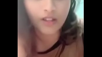 Gadis India Seksi Yang Menggoda Dan Menggiurkan