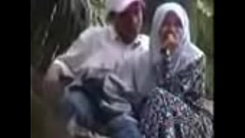 Rangsangan Tangan Menggoda Dari Gadis Berhijab Malaysia