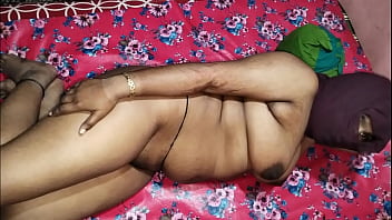 Ibu Yang Haus Melayani Hasrat Anak Lelakinya Dengan Mulut Penuh Gairah