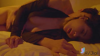 Cewek Tionghoa Cantik Xian’erai Dengan Payudara Besar Bercinta Dengan Pria Yang Dia Sukai.