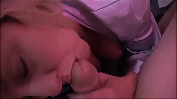 Ibu Dan Anak Tirinya Bersiap-siap Untuk Tidur – Brianna Beach – Ibu Yang Didahulukan – Cuplikan