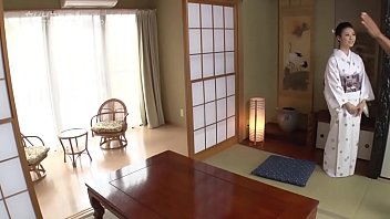 Kenapa Datang Ke Jepang, Tuan? Biar Prajurit Wanita Ini Yang ‘layani’ Kebutuhan Tuan