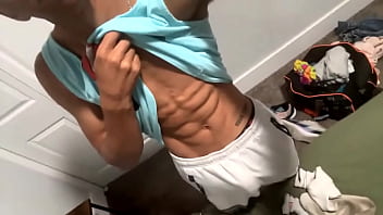 Ayo Ikutin Aku Ke Gym, Kita Bisa Berkeringat Dan Berbagi Sesi Panas Bersama.