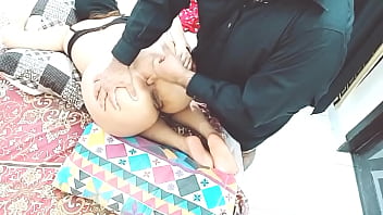Ibu Tiri Pakistan Membantu Lelaki Sampai Keluar Air Mani Dengan Suara Jernih
