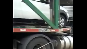 Pria Indo Yang Patah Hati Dan Menggoda