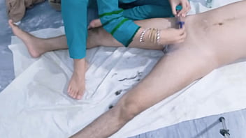 Sesama Desi Indian, Adik Perawan Dibuka Untuk Menerima Batang Besar Di Rambut Dan Lubang Belakangnya