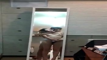 Gadis Asia Panas Terungkap Dalam Sensasi