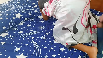 Guru Tari Bhabhi India Digoyang Sampai Meraung