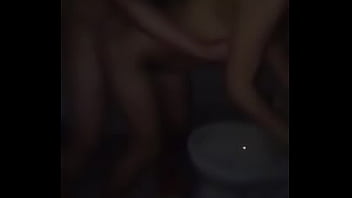 Gadis Tionghoa Di Kamar Mandi