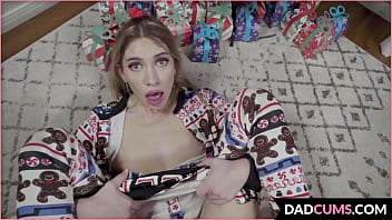 Gadis Mungil Meminta Kunci Mobil Pada Ayah Tirinya Dengan Rayuan Mesra – Khloe Kapri, Donnie Rock