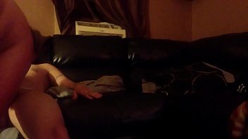 Pergi Ke Kamar Dan Main Peran