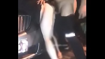Gadis Tiongkok Menggila Di Jalan Raya