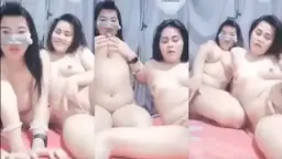 Dua Cewek Amoy Lesbi Main Jari Di Vagina