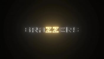 Masuk, Keluar, Dan Penuhi – Kucing Seksi / Brazzers / Tonton Lengkap Di Www.zzfull.com/hertits