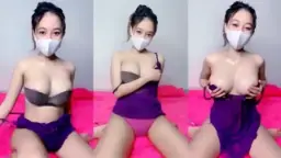 Goyang Payudara Indy Yang Menggairahkan