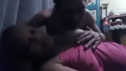 Mengisap Payudara Istri Sampai Basah