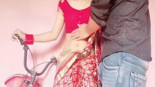 Pria Menggagahi Memek Basah Pembantu India Seksi Yang Gratis
