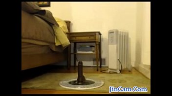 Ibu Rumah Tangga Yang Bergairah Mainkan Mainan Seks Di Webcam Langsung