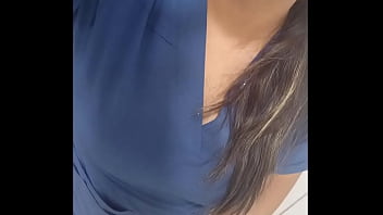 Tugas Baru Ibu Tiriku Lancar Banget! Dia Mengelus Vagina Dengan Sensual Sambil Membersihkan Ruang Operasi Di Perusahaan Tekstil