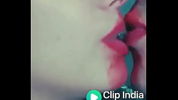 Kakakmu Ngeseks Bibir Pacarku