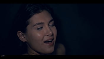 Gadis Seksi Dikuasai Monster Asing Yang Menggairahkan