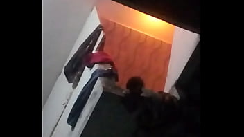 Mandi Telanjang Ala India Yang Menggoda