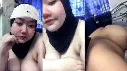 Gadis Remaja Berjilbab Tapi Seksi Jadi Viral Di Tiktok