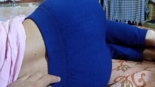 Pria India Menggauli Adiknya Yang Tengah Tidur Pulas Di Ranjang