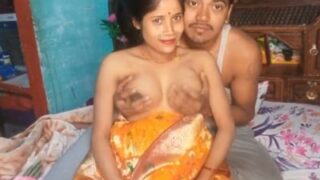 Video Panas Suami Menggila-gilai Istri Hamilnya