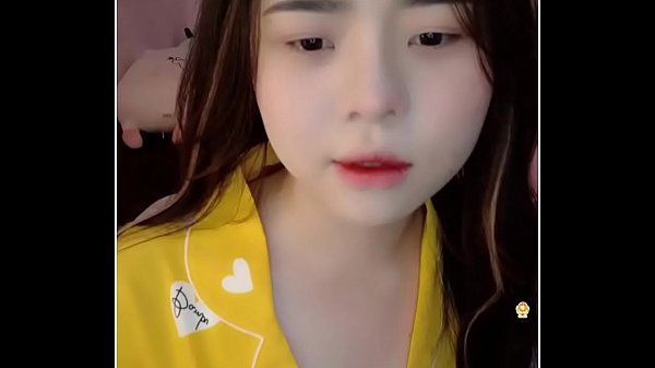 Pertunjukan Panas Di Bigo Live