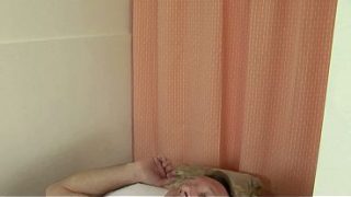 Tiga Tubuh Panas Bergumul Dengan Nafsu Liar Bersama Perawat Asia Yang Menggoda