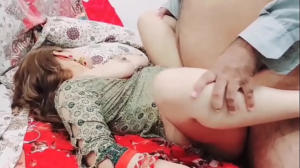 Bhabhi India Ganas Ngentot Dengan Makelar Properti, Suara Merintih Dan Obrolan Mesum