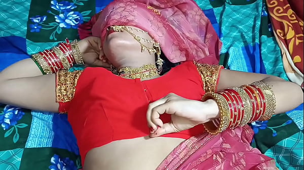 सौतेली बहन ने रक्षाबंधन पर भाई को राखी बांधते हुए गिफ्ट में खुद को नंगा कर दिखाया, उसकी साफ हिंदी आवाज़ में गहरी इच्छाएँ छलकीं