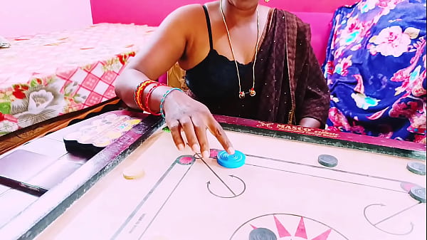Video Penuh. Sesi Carrom Yang Panas Membuat Bhabhi Menggoda Adik Iparnya Dengan Kata-kata Nakal Dalam Bahasa Telugu.
