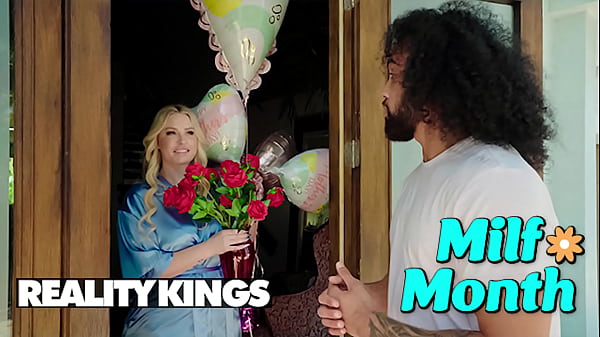 Jenna Starr Yang Bergairah Merayakan Hari Ibu Dengan James Yang Siap Memuaskan Hasratnya – Reality Kings