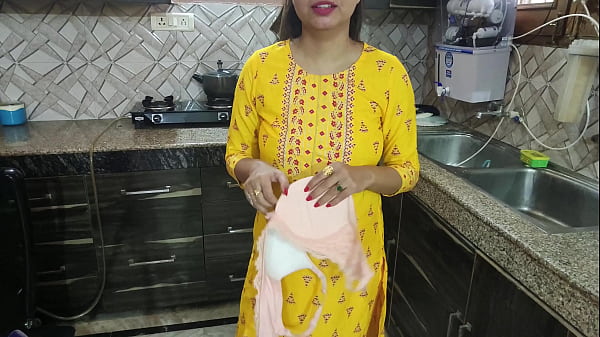 Kamar Mandi Mein Bhabhi Ke Saath Gandi Baatein Karte Hue Bhai Ne Maangi Uski Choot