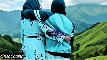 Istri Berhijab Yang Rajin Salat Ini Diam-diam Melahap Sperma Kekasih Gelapnya, Sementara Suami Lengah Liburan Di Bali Bersama Wanita Simpanannya.
