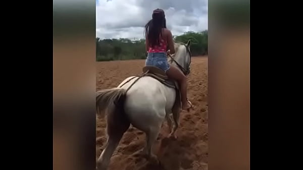 Larissinha Montando Com Vaivém Frenético