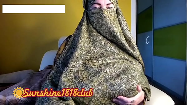 Sensasi Webcam Milf Turki Arab Berhijab Montok Dengan Payudara Besar, 10 November