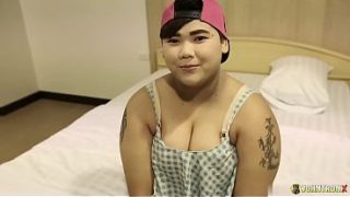 Johntronx – Bercinta Kasar Dengan Amatir Thailand Gemuk Yang Menggairahkan