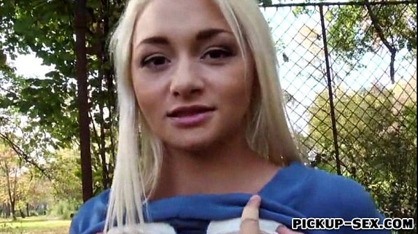 Gadis Ceko Pirang Alive Bell Dihujani Sperma Demi Uang