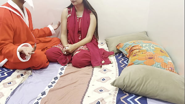 Video Porno Terpanas Tahun Baru 2026 Dengan Bisikan Mesum Dalam Roleplay Hindi, Saarabhabhi Seksi Bikin Horny Bareng Santa