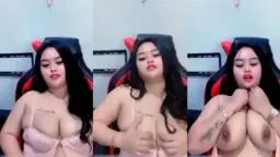 Aqila Chibel Remas Payudara Besar Dengan Ganas
