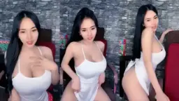 Lunna Celine, Si Toge Montok Yang Bikin Goyang
