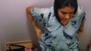 Rekaman Kamar Ganti Rahasia India
