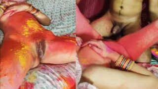 Suami Gila Asmara, Main Holi Dengan Istri Telanjang Bulat Di Video Mesum Desi