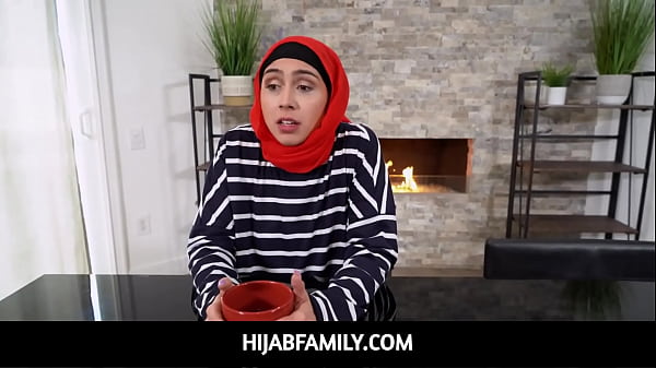 Hijabfamily – Di Balik Hijab, Diajarkan Segala Hal Tentang Seks